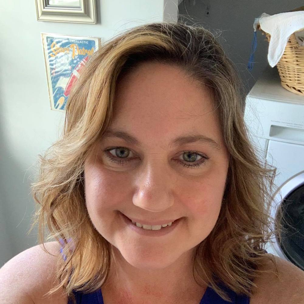 Meet your Posher, Lara